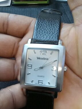 Men’s Vextra Case Black Leather Strap Quartz Watch
